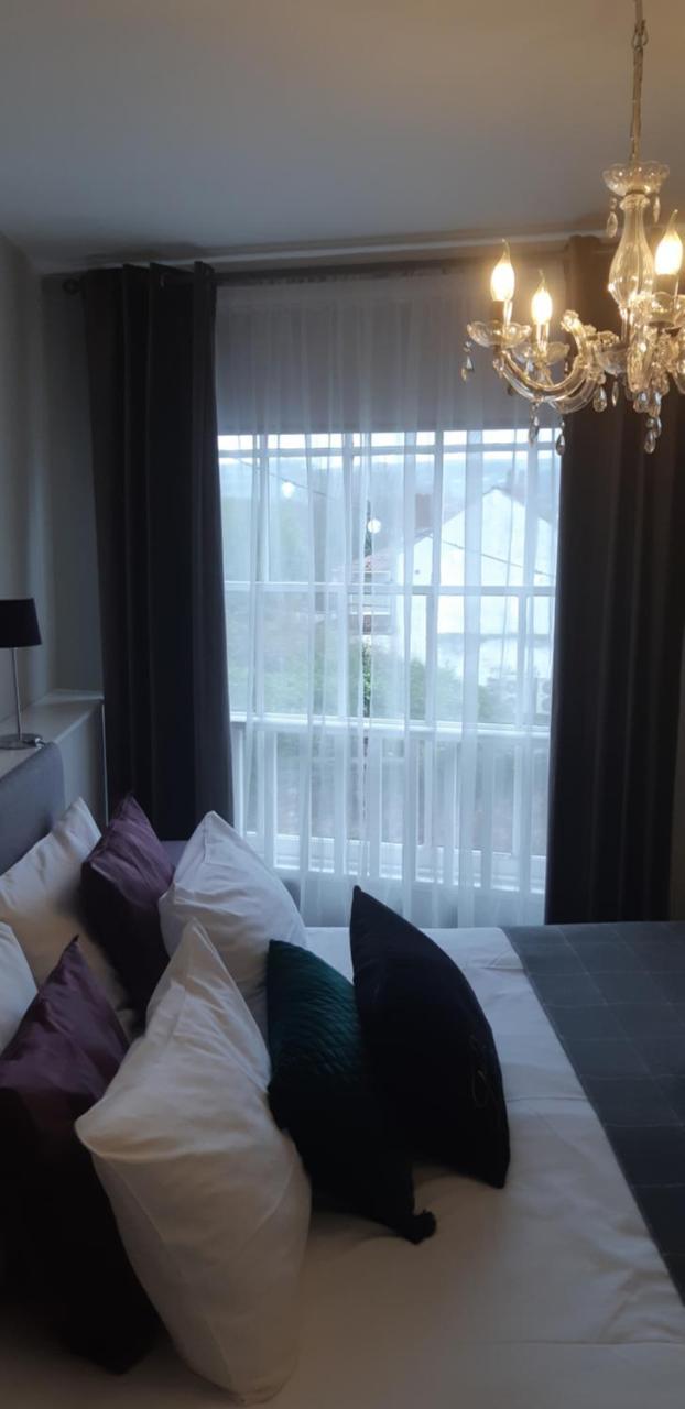 Sleep, Eat, Repeat Bed And Breakfast Macclesfield Exterior foto
